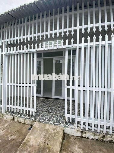 Bán gấp nhà Tân Hiệp 8  Hóc Môn dt 94m2 Sổ hồng riêng,giá 710tr