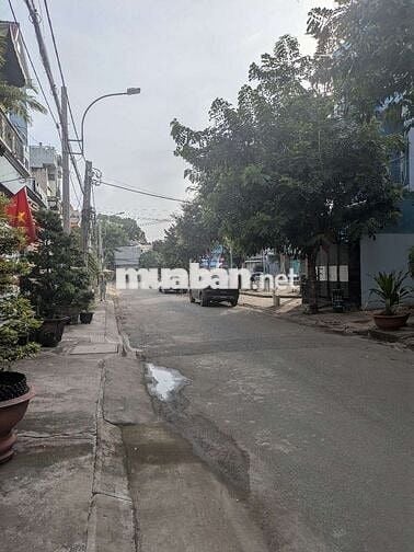 BÁN NHÀ C4 140m2 ( 6,5m X 21m) KHU CÔNG VIÊN HOÀNG DIỆU 2 - THỦ ĐỨC.