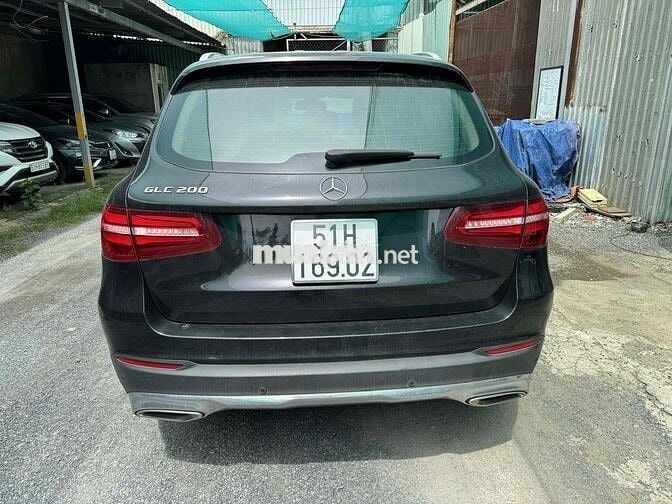 Mercedes Benz GLC Class 2019 - 80000 km