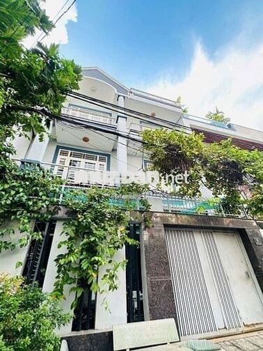 CHO THUÊ NHÀ 3 LẦU 6 PN NGANG 8M HBC