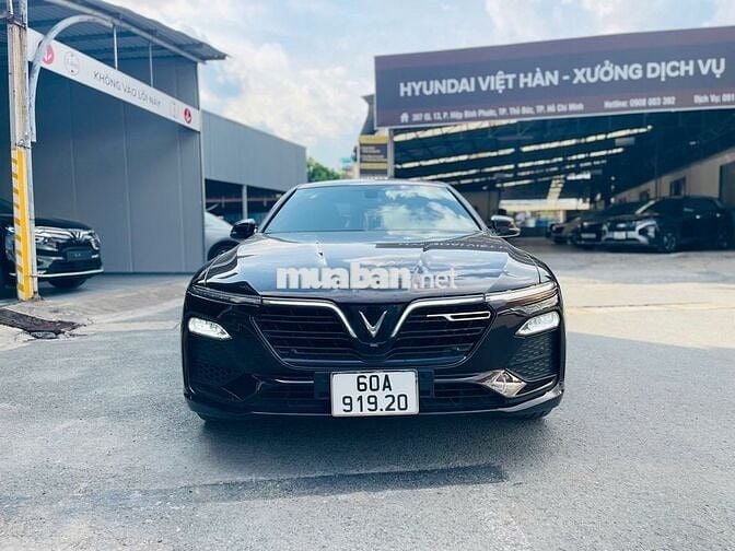 VinFast Lux A2.0 BASE 2020,màu Nâu,36000 km