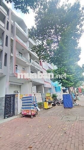 Cho thuê nhà mặt tiền nguyễn thị thập ngay nguyễn thị thập quận 7