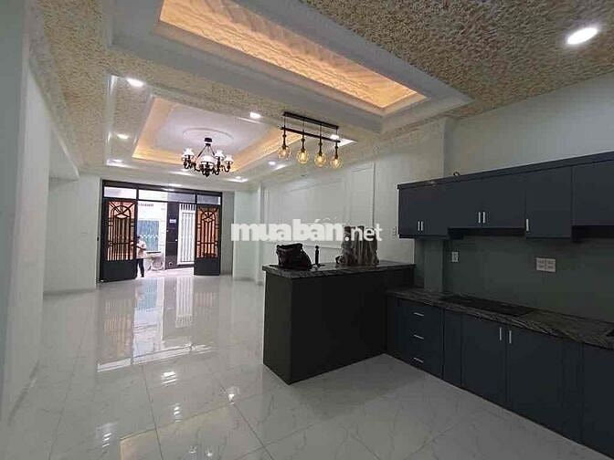 NHÀ MỚI GẦN 70M2 - giá 5 tỷ 2 Thương lượng - NGAY CÔNG VIÊN LÀNG HOA