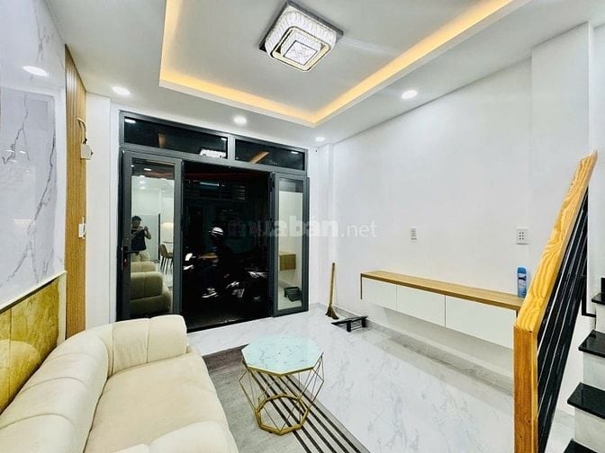 HẺM XE HƠI CHỈ 4Ty NHỈNH, PHÙ HỢP Ở HOẶC CHO THUÊ.