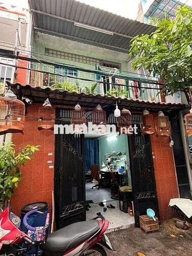 Nhà 4×12 trệt 1 lầu đúc 2pn kín 1pn hở 2wc hẻm thông chợ Bình Long