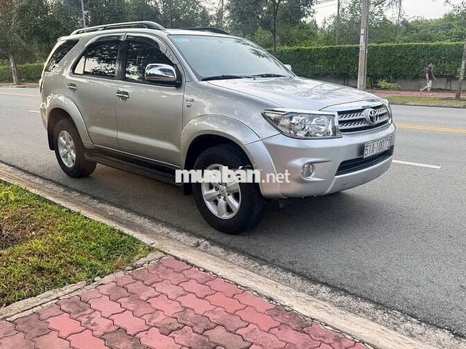 Toyota Fortuner 2011 – Một Chủ Mua Mới
