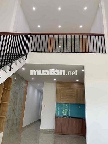 Nhà mê lửng Điện Ngọc giáp Hoà Quý
