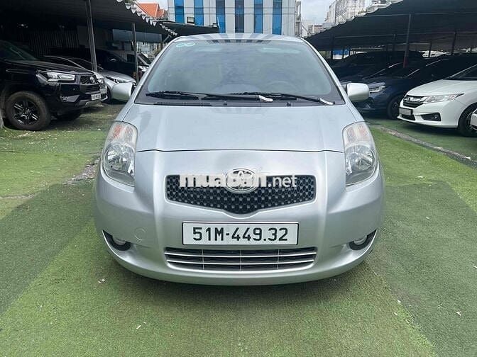 Toyota Yaris 2008 1.3 AT - 74000 km