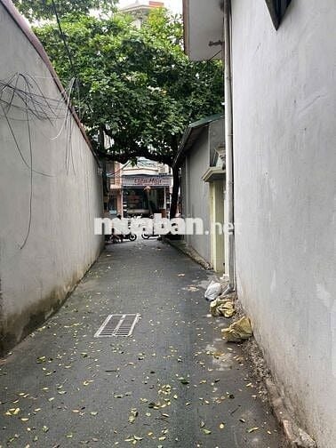 NHÀ ĐẸP XÂY MỚI 5 TẦNG DT 36M  , 10M RA MẶT PHỐ ĐẠI MỖ GIÁ CHỈ CÓ 8 TỈ