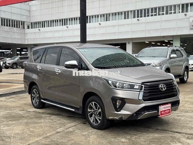Toyota Innova 2021 G 2.0 AT - 68000 km