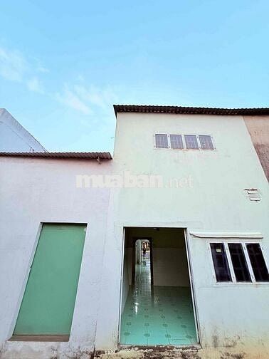 Nhà Mặt Phố QL13 288m2, 5 phòng ngủ, rộng rãi, gần Chợ, KCN,Tr Học