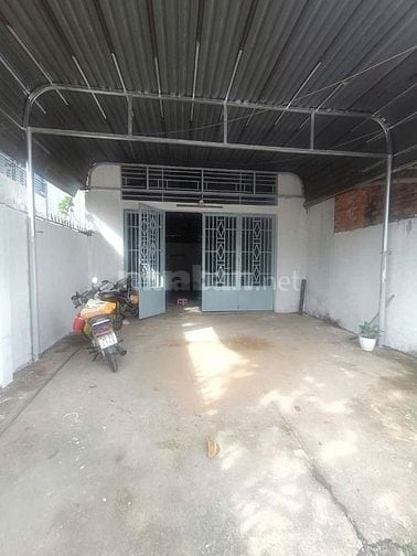 CHO THUÊ NHÀ 6,5 * 40M MẶT TIỀN ĐƯỜNG LINH TRUNG. THỦ ĐỨC