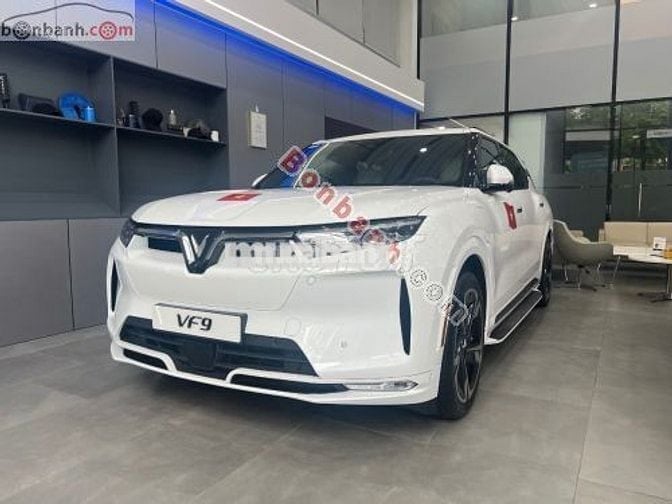 VinFast VF9 Plus 2025