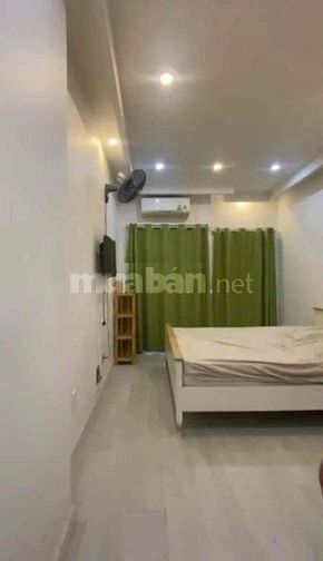 Cho thuê nhà hẻm 3m (BG)Nguyễn Biểu, P.2, Q.5  giá 12tr