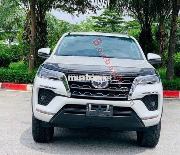 Toyota Fortuner 2022 2.4 4x2 AT - Máy Dầu Rất Mới