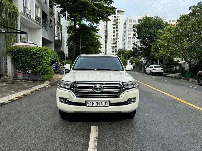 Toyota Land Cruiser 2020 4.6 V8 - 115000 km