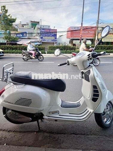 Vespa GTS 300i 2017 Biển SG