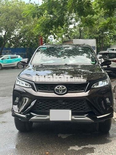 Fortuner 2021 Legender  2.4AT Dầu 1 chủ 3v4 km