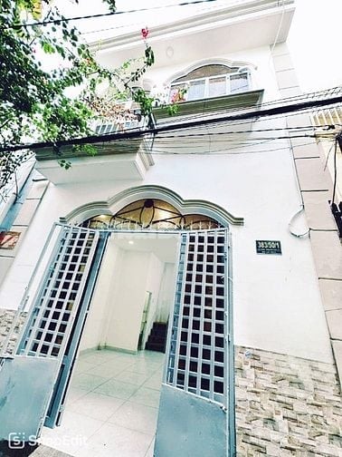 Nhà hẻm xe hơi, có thể làm vphòng cách sân bay 15p, gần chợ, gần Lotte