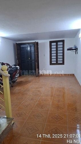 Cho thuê nhà chính chủ 2 tầng ngõ 509 Vũ Tông Phan