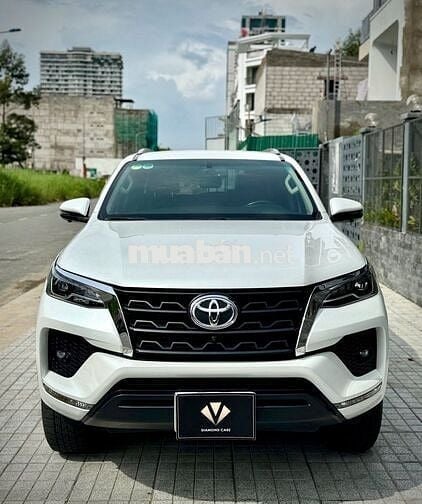 💎 TOYOTA FORTUNER 2022 2.4 4x2 AT - Siêu Đẹp