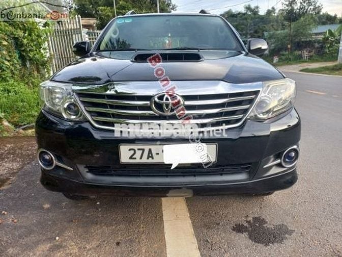 Toyota Fortuner 2.7V 4x2 AT 2015