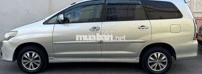 TOYOTA INNOVA TỰ ĐỘNG 2016