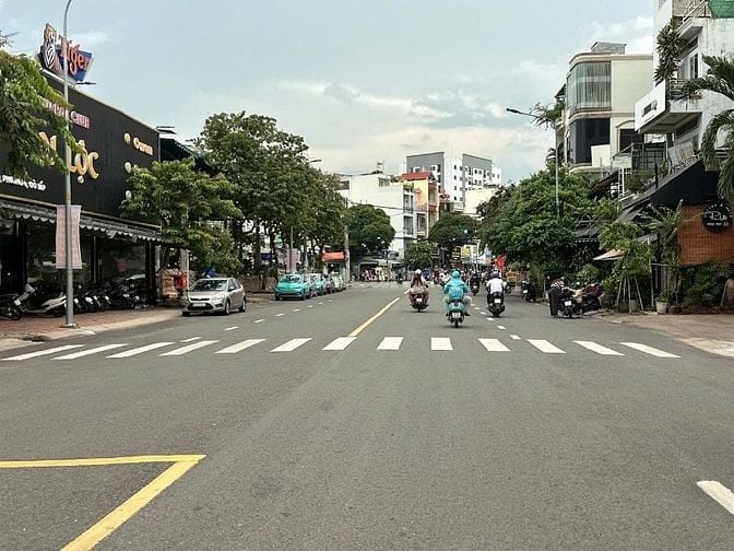 Bán đất tặng nhà 3lầu 384m2 HXH Nguyễn Văn Lượng rộng 8m 17PN 28.6 tỷ