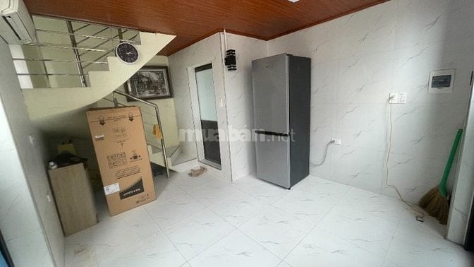 Cho thuê nhà tầng 1 diện tích 16m2