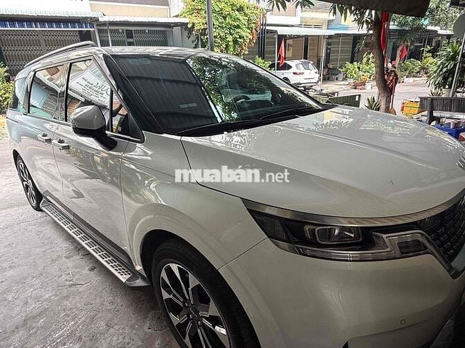Kia Carnival 2022 Signature 2.2D - 31000 km
