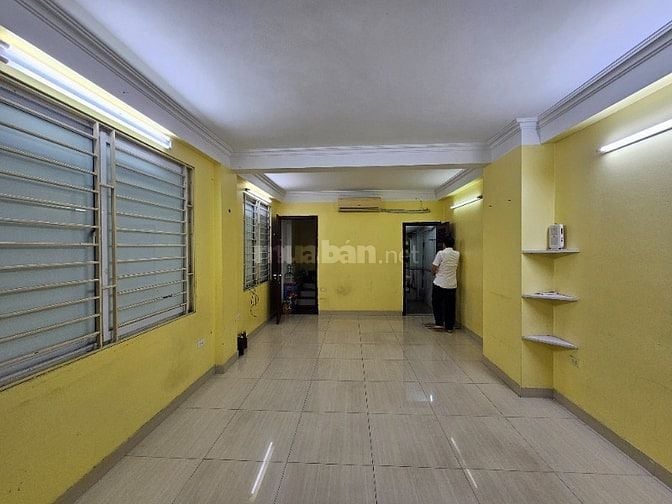 Bán nhà Nam Từ Liêm 50m MT 4m 6 lô góc ô tô tránh KD Giá: 19,8 tỷ