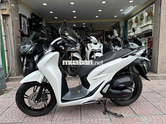 SH 150i ABS + HSTC 2020 Trắng Đen BSTP Chính Chủ