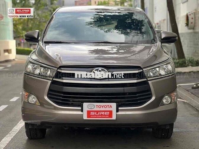 Toyota Innova 2019 2.0E - 72000 km