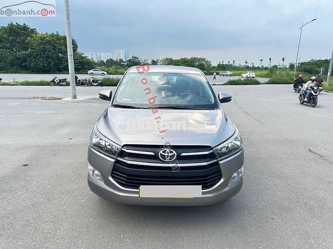 Toyota Innova 2.0E 2018
