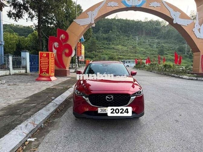 Gia đình cần bán CX5 sx 2024 Luxury.