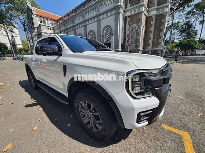 Ford Ranger Wildtrak 2.0AT 2 cầu 4x4 model 2023