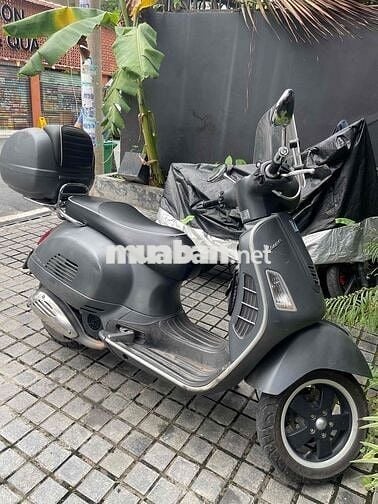 xe mình đnag chạy mình cần bán lại