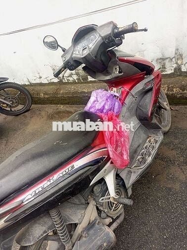 Xe air blade áo xấu nát,