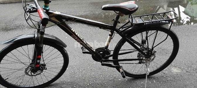 Không có chỗ để xe nên bán xe đạp cứng, chạy tốt, vỏ xe mới thay