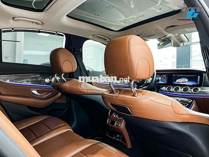 Chính chủ bán nhanh E300 2019 mới căng chỉ 37000km