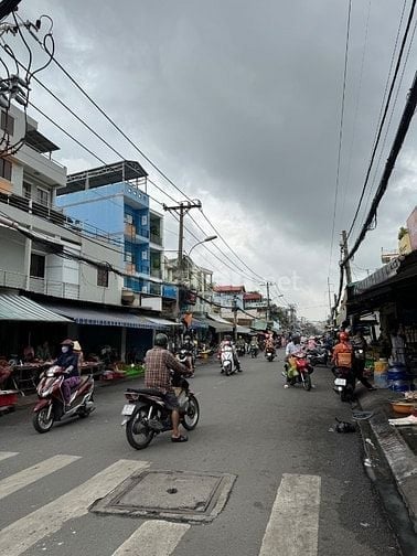 Bán nhà 2mt đường Bông Sao dt 4.3x22 Quận 8
