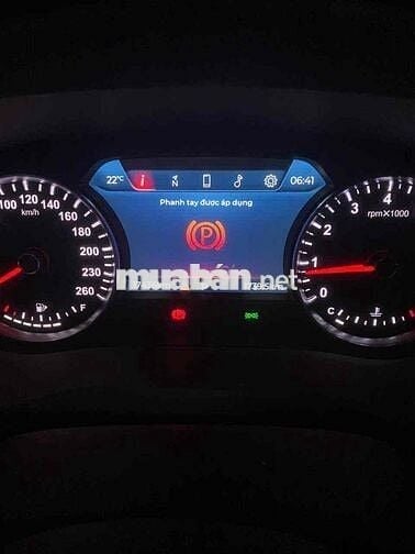VinFast Lux A2.0 2022 A2.0 Tiêu chuẩn - 17500 km
