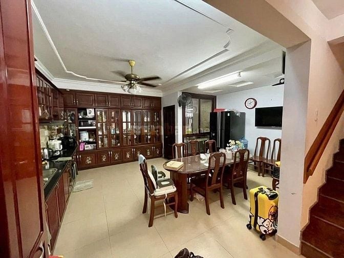 Nhà Đẹp Bề Thế - Cổng Sân Bay Tsn, Tân Bình - 96m²- 4 Tầng - Hẻm Ôtô T