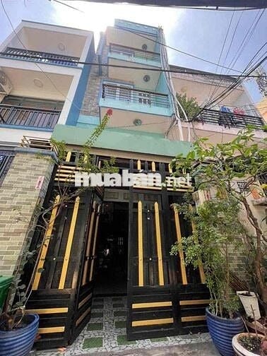 Bán căn nhà đẹp ,hẻm 5m LLQ, Q.11; sát bên Đầm Sen.