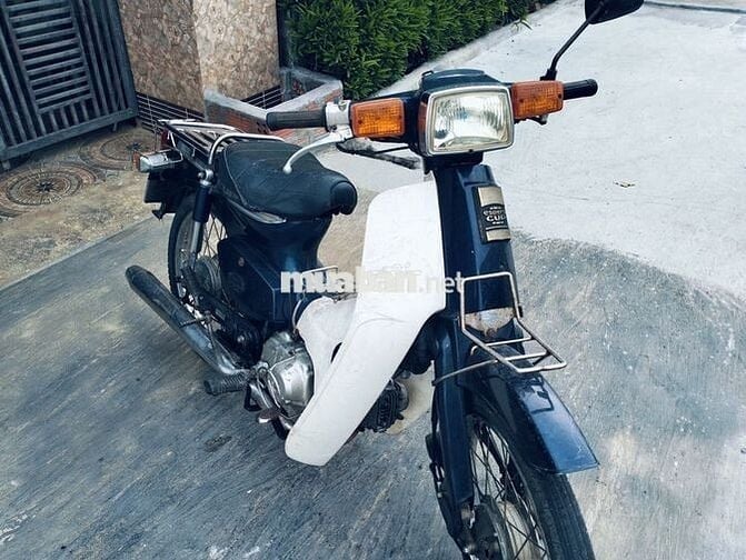 Nhà có con xe cúp 82 nhật muốn bán