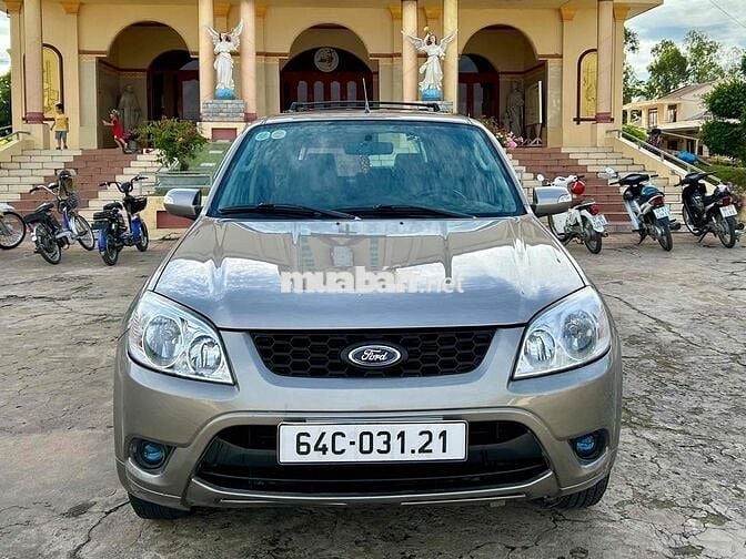 Ford Escape 2013 - 130000 km