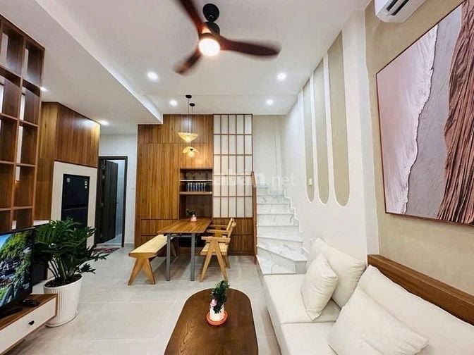 Nhà mới 3 tầng - ô tô đỗ cửa - Đường Ngô Đức Kế - Bình Thạnh - 2,310tỷ