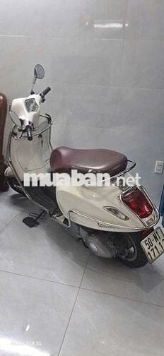 Cần bán xe vespa 2016
