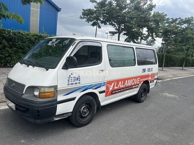 Toyota Hiace 2003 Van 3 chỗ - 300000 km