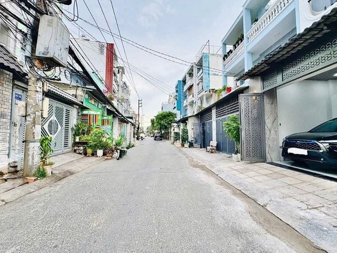 BÁN NHÀ 3,25 TỶ TRẦN HỮU TRANG, P10, PHÚ NHUẬN. SHR. SẴN HĐ THUÊ 17TR